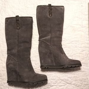 UGG Soleil Boots Grey